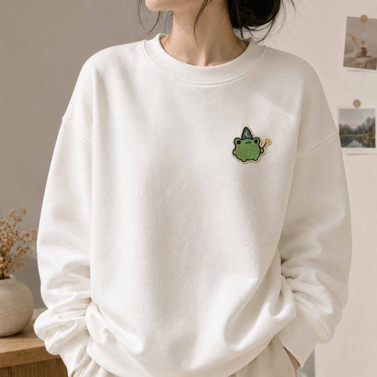 Cute Frog Wizard Embroidered Patch, Kawaii Frog Iron On Patch, Fantasy Animal Patch, Magical Frog Applique for Hats, Jackets & Bags